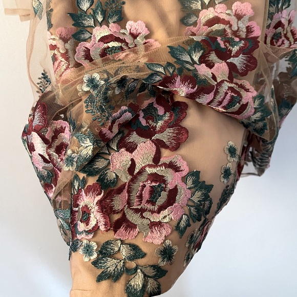 Marchesa ready to wear evening embroidered dress, size 2-4 - Picture 8 of 9